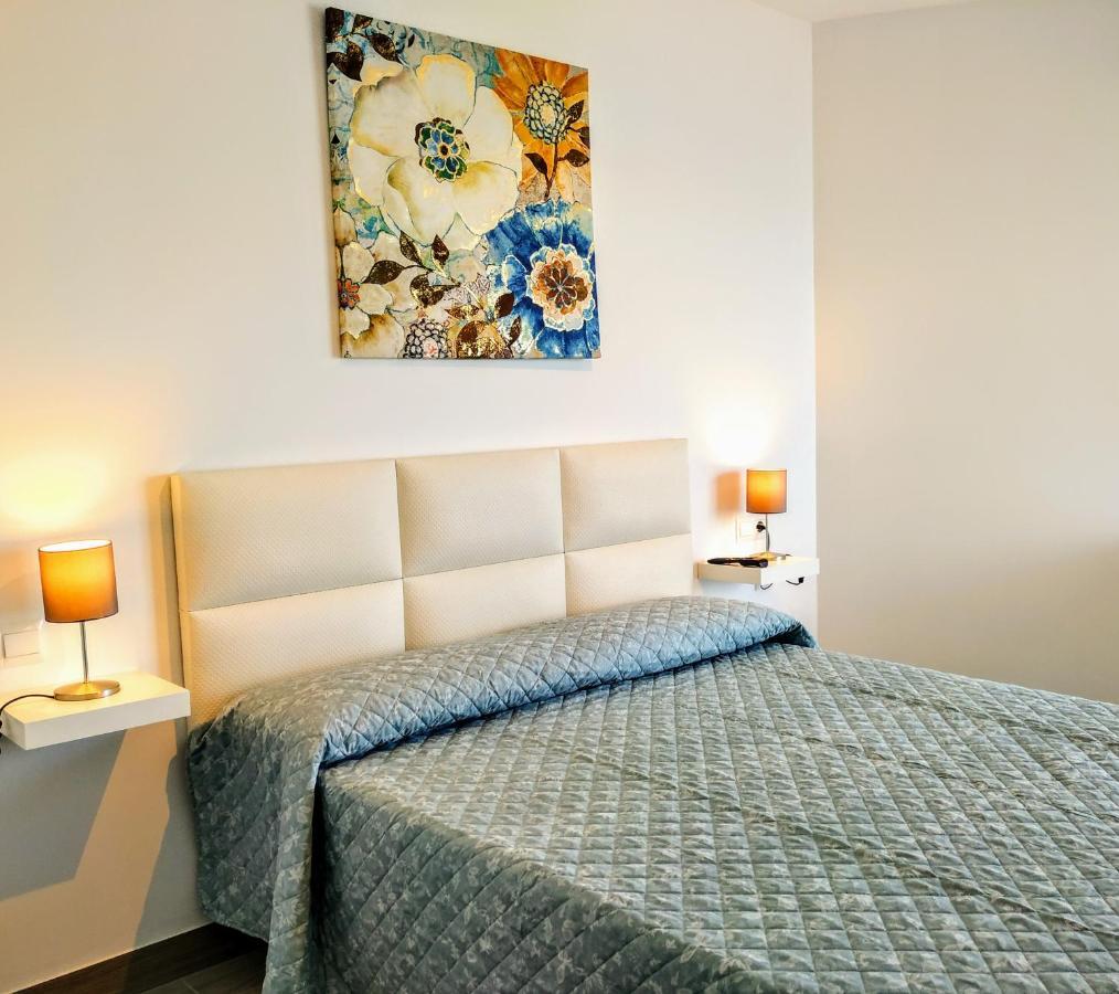 Torresol 402 Daire Nerja Dış mekan fotoğraf
